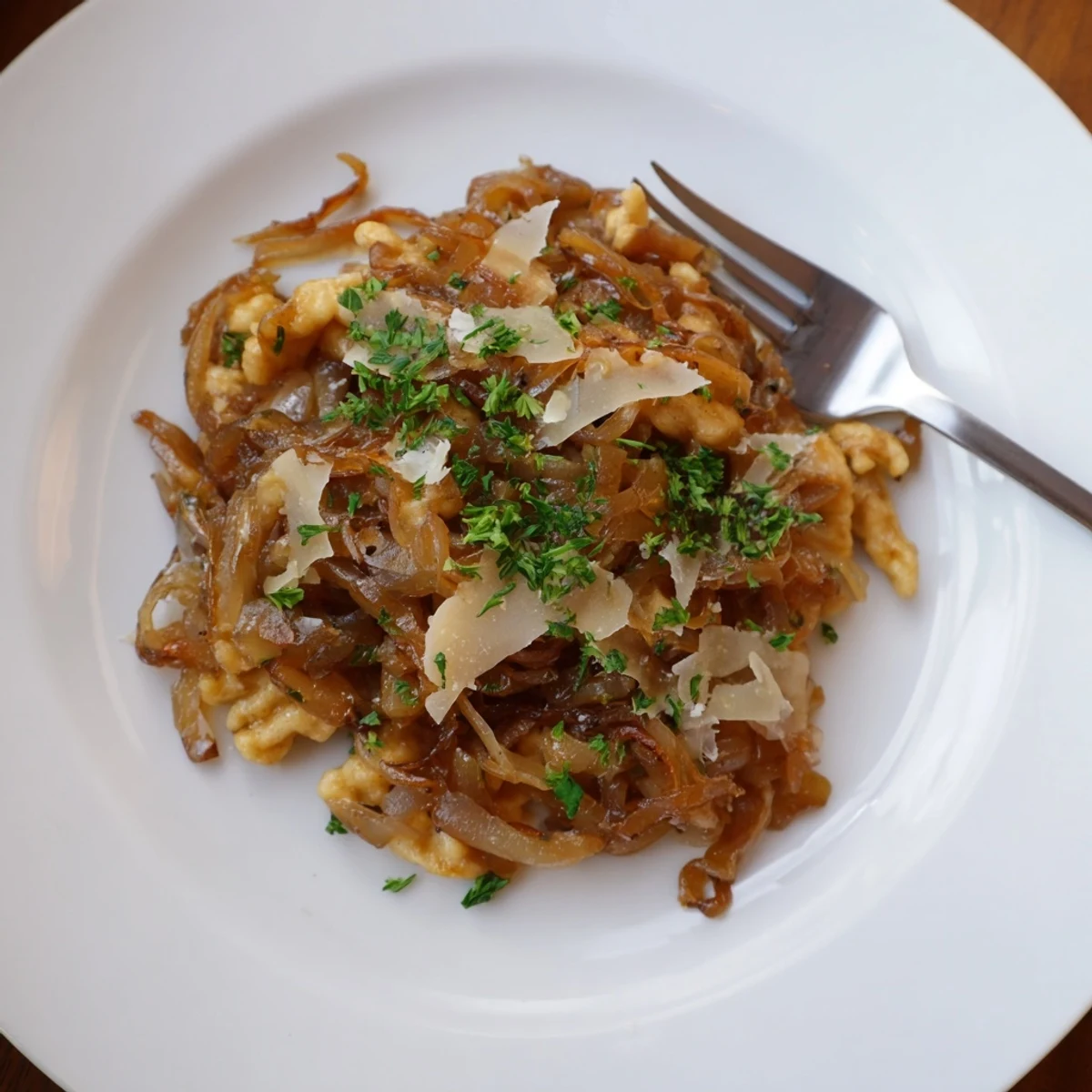 Spaetzle mit karamellisierten Zwiebeln